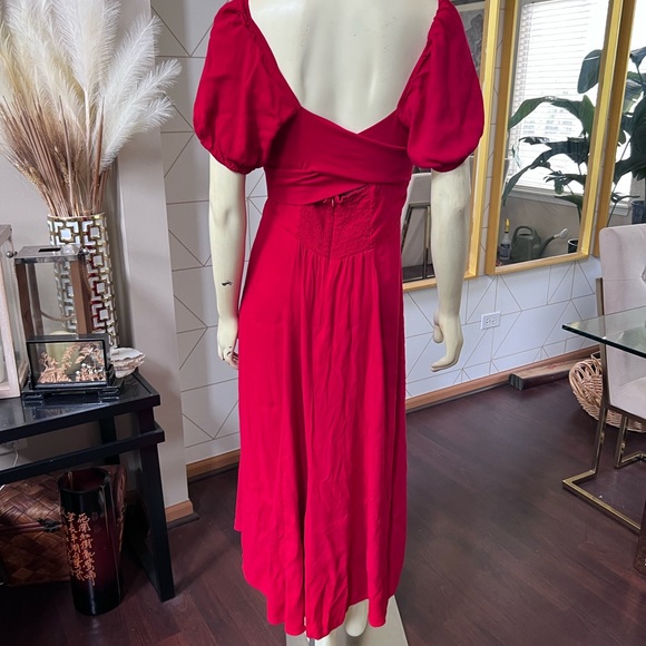 RED DRESS - Picture 2 of 3